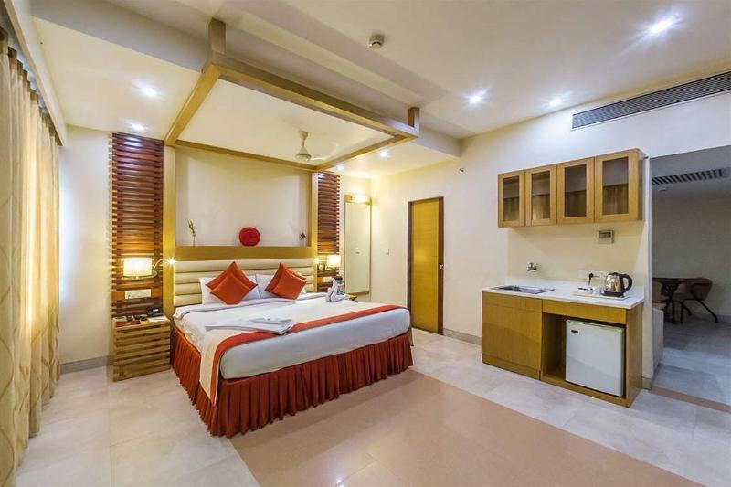 Hotel Mb International Palace Side Mysore Exterior photo